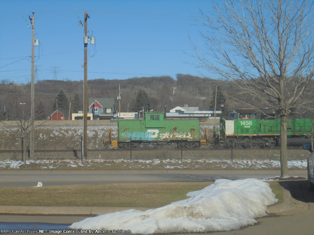 BN 11770 + BNSF 1458